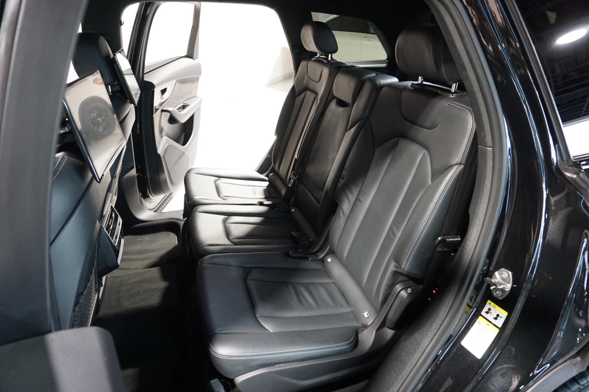 Audi Q7 3.0 TFSI V6 55 Black Edition SUV 5dr Petrol Tiptronic quattro Euro 6 (s/s) (340 ps)